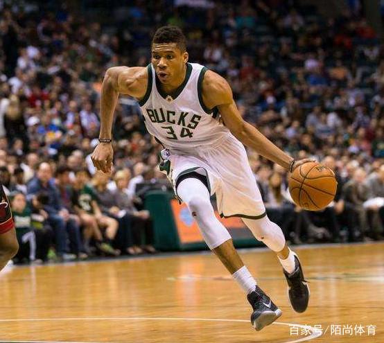 特邀12岁男孩跑半马，组委会违规更值得警惕｜新京报快评.