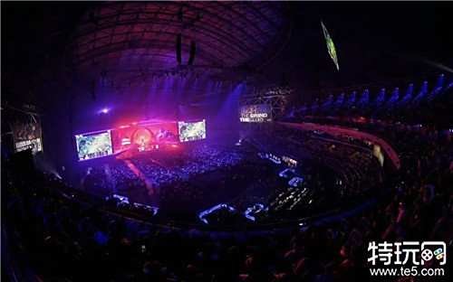 湖人不敌篮网2连败 东契奇空砍22+12+12里夫斯14.