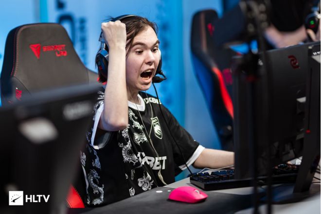 比赛的双重 比赛的双重